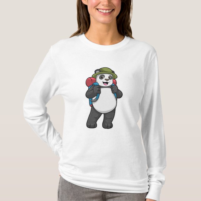 Panda als Hiker mit Rucksack T-Shirt (Vorderseite)