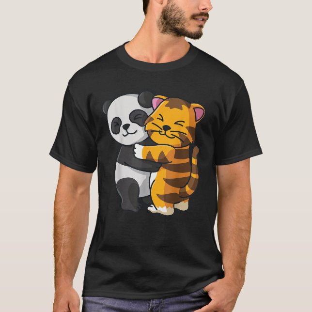Panda and Tabby Cat Tiger cute Hug Cuddle Animals  T-Shirt (Vorderseite)