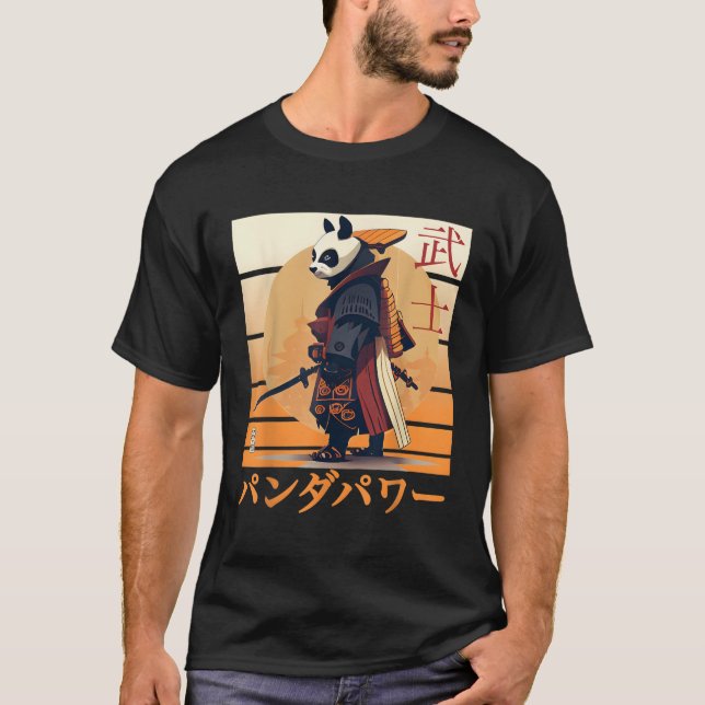 Panda Anime Samurai Ninja und Japanisch Schreiben T-Shirt (Vorderseite)