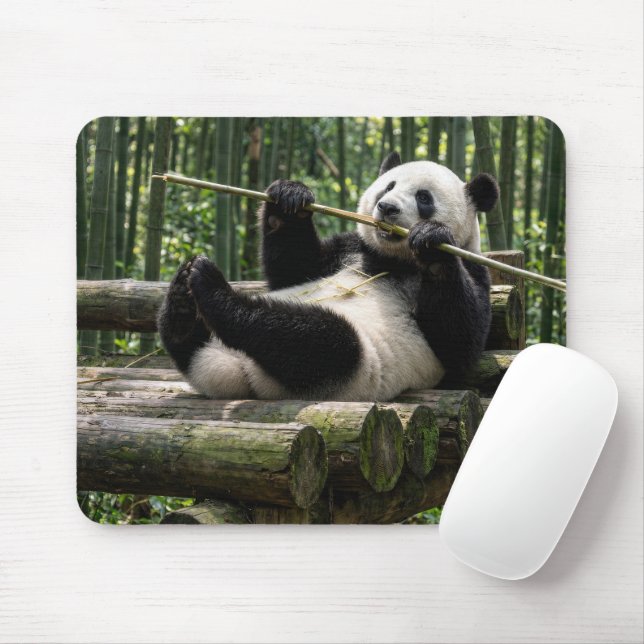 Panda auf einer Holzplattform Mousepad (Mit Mouse)