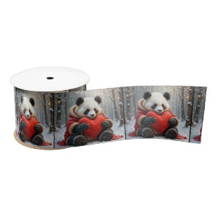 Panda Bear umarmt ein rotes Herz Satinband