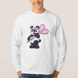 Panda bei Darts mit Dart T-Shirt