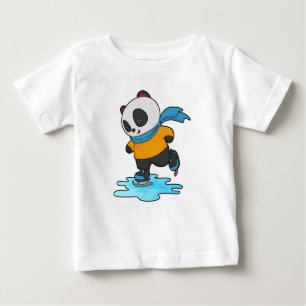 Panda bei Ice Skaten mit Ice Skate & Scarf Baby T-shirt