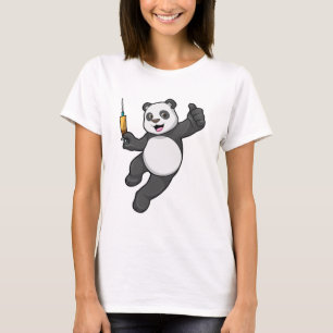 Panda bei Impfung mit Spritze T-Shirt