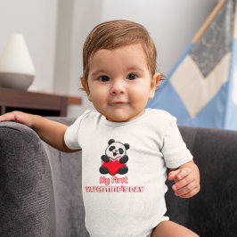 Panda mit Herz zum ersten Valentinstag des Babys Baby Strampler