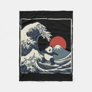 Panda surft auf japanischer Welle Great Wave _1 Fleecedecke