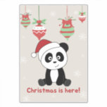Panda Weihnachtsschnee Wintertiere Pandas Sticker<br><div class="desc">Der Panda für Weihnachten mit Feenlicht. Hübsche Tiere mit Geschenken und Schnee zu den Ferien. Auch lustig für Weihnachten im Juli. Pandas sind süße Tiere und perfekt zu Weihnachten.</div>