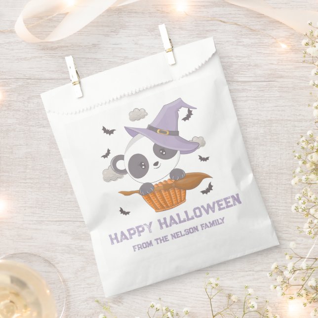 Panda Witch Hat Broom Happy Halloween Geschenktütchen (Ausgeschnitten)