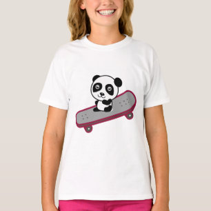 Pandareiten auf Skateboard T-Shirt