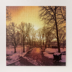 Panoramablick auf den verschneiten Park bei Sonnen Puzzle