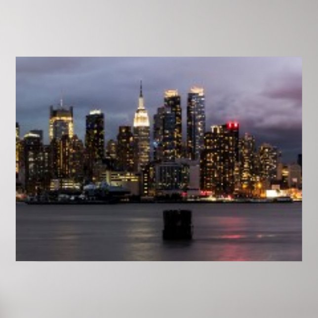 Panoramablick auf Manhattan im frühen Abend Poster (Vorne)