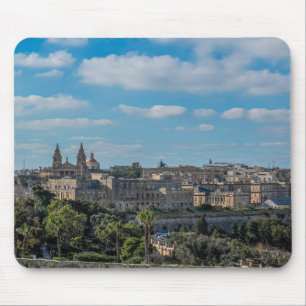 Panoramasicht auf die Altstadt von Valletta in Mal Mousepad