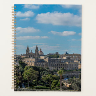 Panoramasicht auf die Altstadt von Valletta in Mal Planer