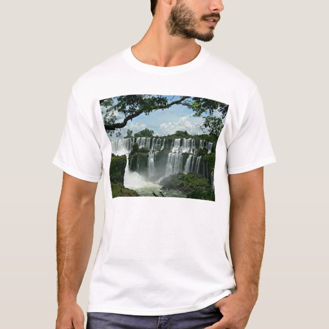 Panoramisch von den Iguaçu-Wasserfälle T-Shirt (Vorderseite)