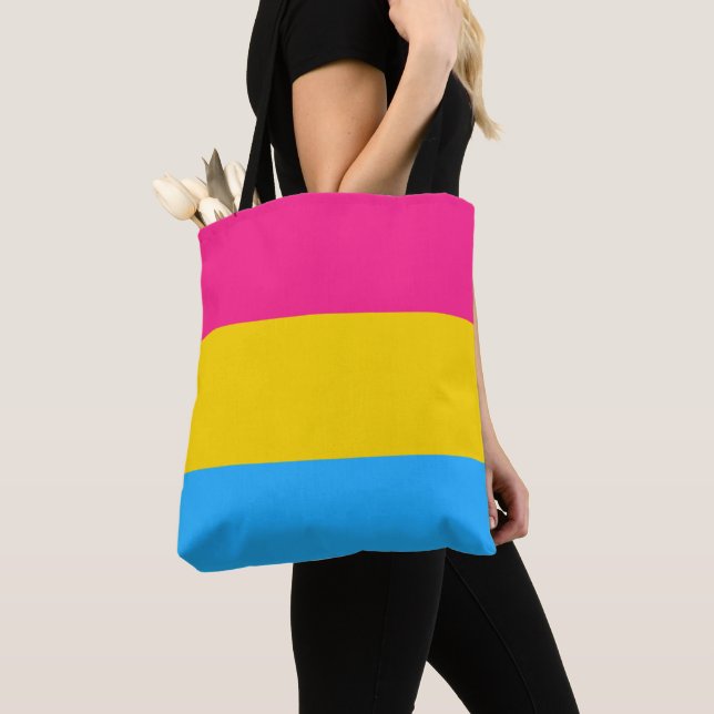 Pansexuelle Pride-Flagge (Von Nahem)