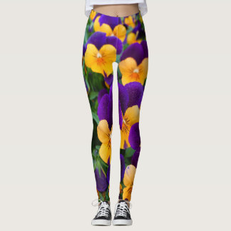 Pansy Bloom: Garden Beauty Nah-up. Leggings