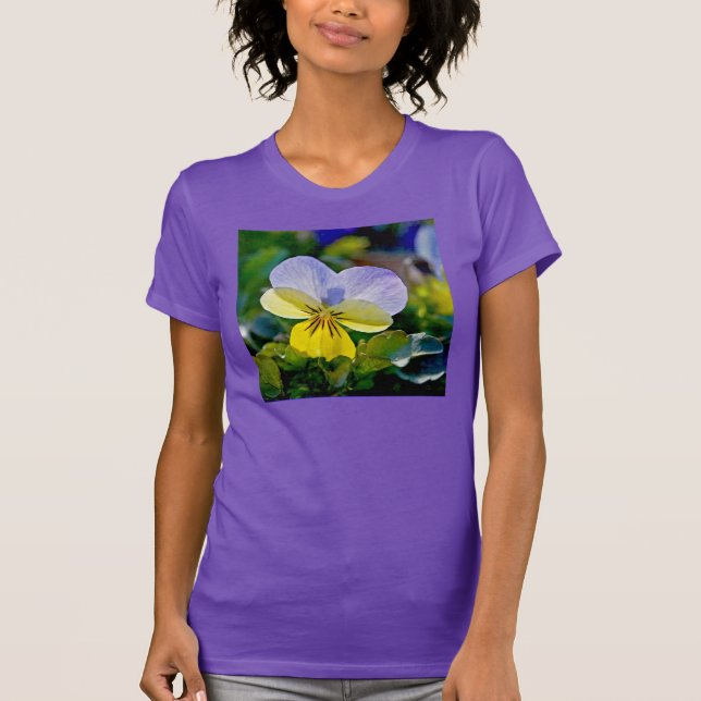 Pansy Perfection T-Shirt (Vorderseite)