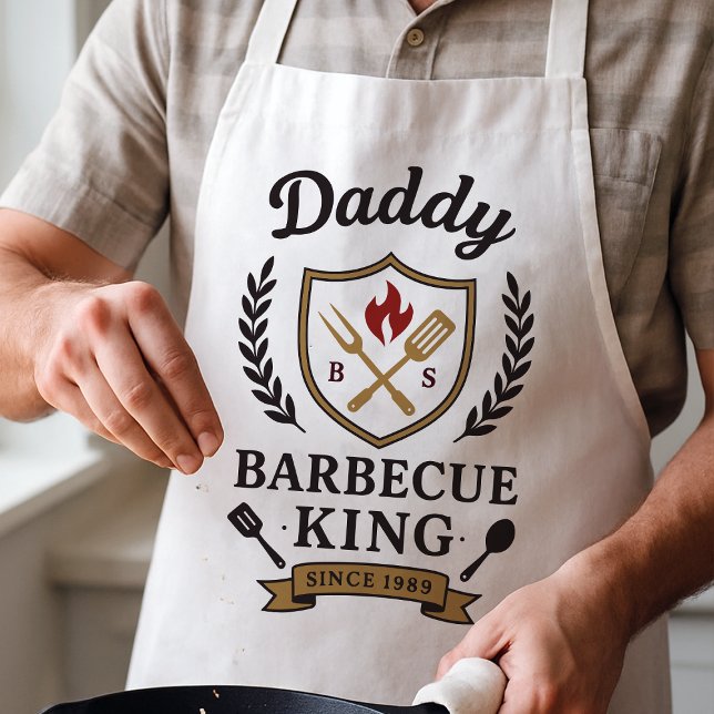 Papa Barbecue König Schürze mit individuellem Name (Von Creator hochgeladen)