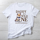Papa einer wilden Wolfsheidsfamilie T-Shirt<br><div class="desc">Papa von einem wilden Niedlichen Wolf cub wilde ein Wald Geburtstagsparty Shirt personalisiert Familie T - Shirt Fotoshootings Foto Requisiten</div>