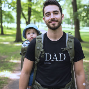 Papa hat neu Papa Minimal Schwarz Weiß gegründet T-Shirt