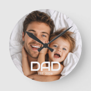 Papa hat Schwarz-Weiß-Foto mit Stil erstellt Runde Wanduhr