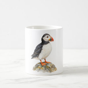 Papageientaucher auf einem Felsen Kaffeetasse