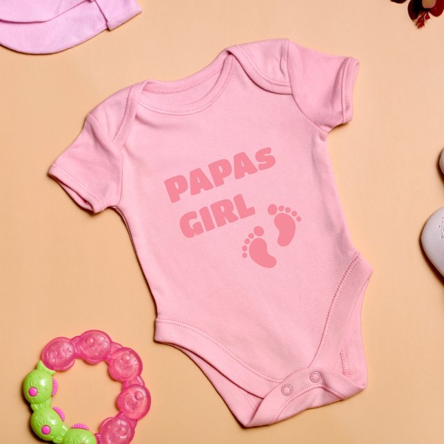 Papas Girl - Footprints Baby Strampler (Von Creator hochgeladen)