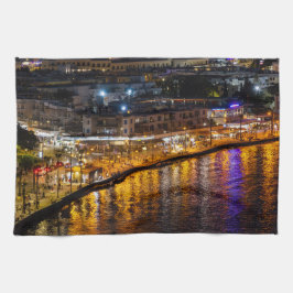 Paphos-Küste in der Nacht, Aussicht auf die Drohne Geschirrtuch