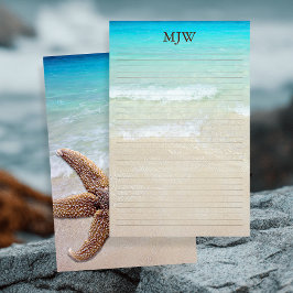 Papier zum Schreiben von Leerzeichen im Hintergrun