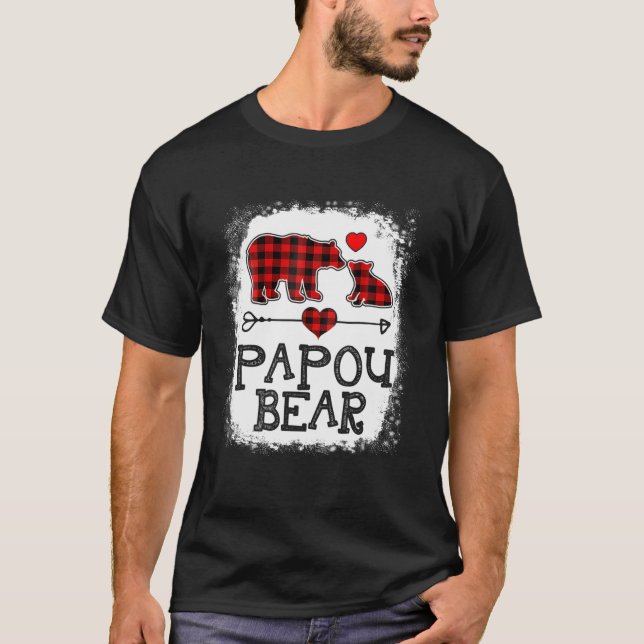 Papou Bear Christmas Pajama Red Buffalo Fami Karie T-Shirt (Vorderseite)