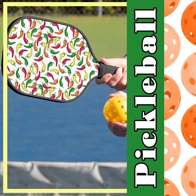 Paprikaschoten aus heißem Chili rot, gelb, grün un Pickleball Schläger (Hot Chili Peppers Red, Yellow, Green, and Orange Pickleball Paddle)