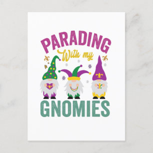 Parade mit meinen Gnomies Lustige Mardi Gras Gnome Postkarte
