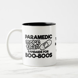 Paramedic, mehr als Bandaien für Boo-Boos Zweifarbige Tasse