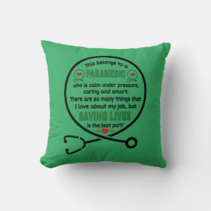 Paramedic's Geschenk. Das gehört einem Paramedic Kissen