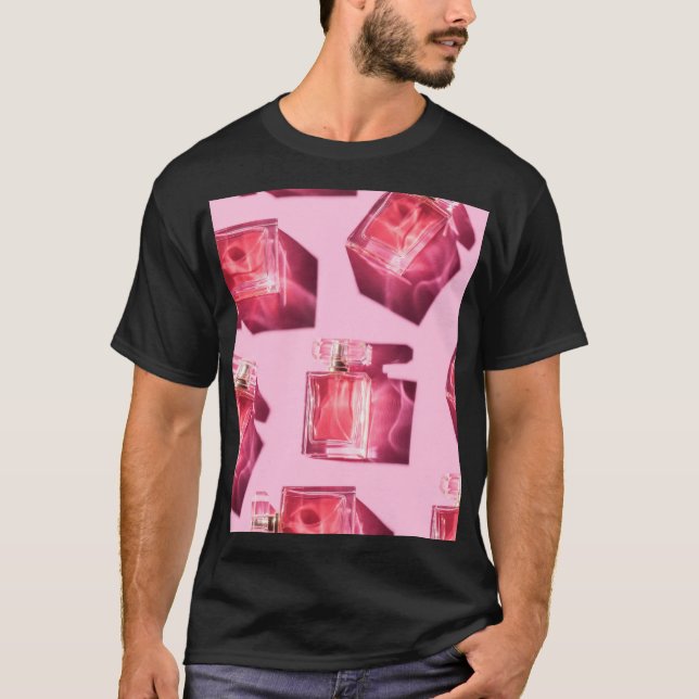 Parfümflaschen, rosa Hintergrund, flach T-Shirt (Vorderseite)