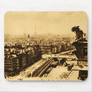 Pari Skyline mit Notre Dame-Wasserspeier Mousepad
