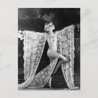 Paris Cabaret Dancer Postkarte