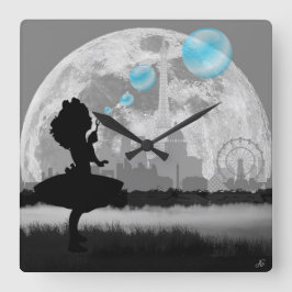 PARIS Little Girl Making Blue Buble Wall Clock Quadratische Wanduhr