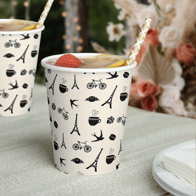 Paris Romance | Eiffelturmmuster Pappbecher (Von Creator hochgeladen)