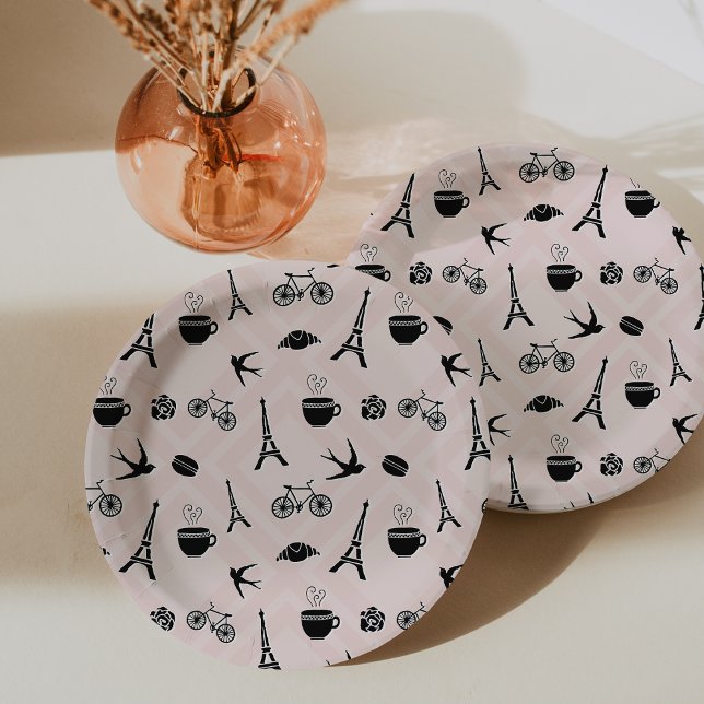 Paris Romance Gemustert Pappteller (Von Creator hochgeladen)