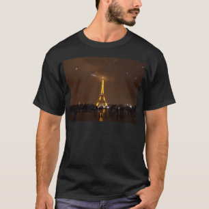 Paris unter dem Stern-Eiffelturm T-Shirt