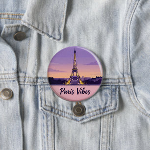 Paris Vibes Reise-Pin – Romantischer Eiffelturm Button