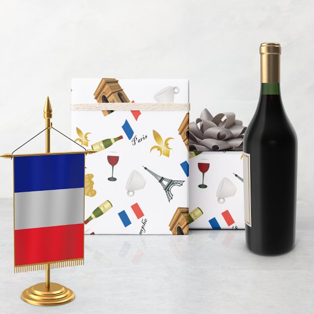 Pariserin Geschenkpapier (Von Creator hochgeladen)