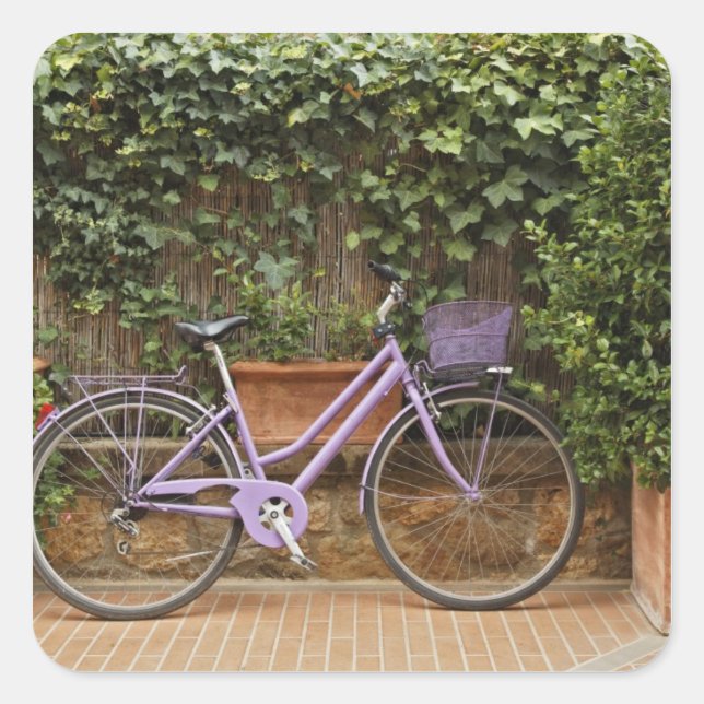 Parkplatz Fahrrad, Pienza, Italien, Toskana Quadratischer Aufkleber (Vorderseite)