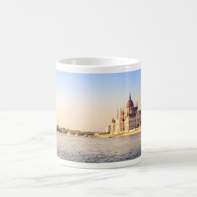 Parlament Budapest Tasse (Mittel)