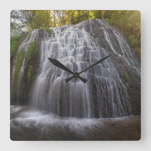 Parque Natural del Monasterio - Waterfall Quadratische Wanduhr