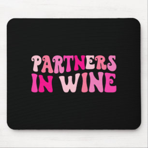 Partner beim Weintrinken Junggesellinnenabschied M Mousepad