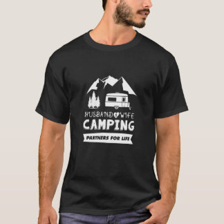 Partner für Ehefrau-Camping T-Shirt