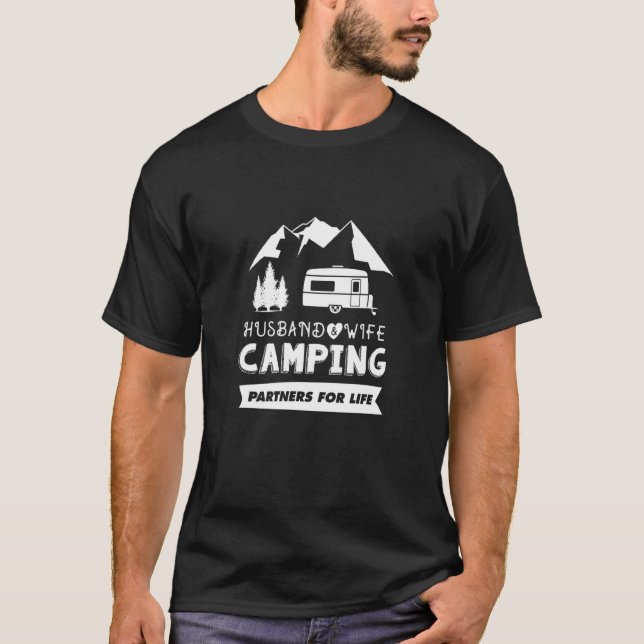 Partner für Ehefrau-Camping T-Shirt (Vorderseite)