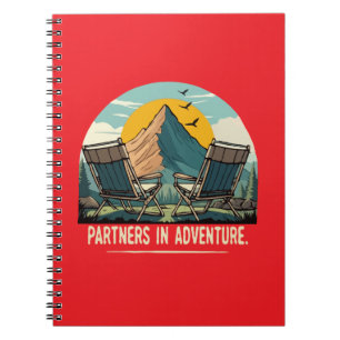 Partner im Abenteuer Retro-Berg-Camping-Design Notizblock